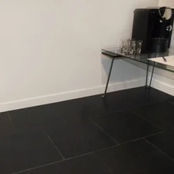 Absolute Black Matt 305x305mm