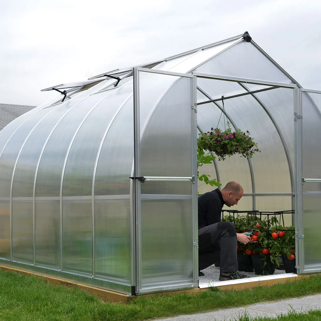 Bella Aluminiumram med UV-Skyddad Polykarbonat & Ventilationsfönster, 8,9 m²