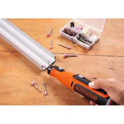 Black & Decker BCRT8IK 7 2V M 52 Tillb Kitbox