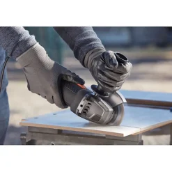 Black & Decker BEG220 900W 125Mm