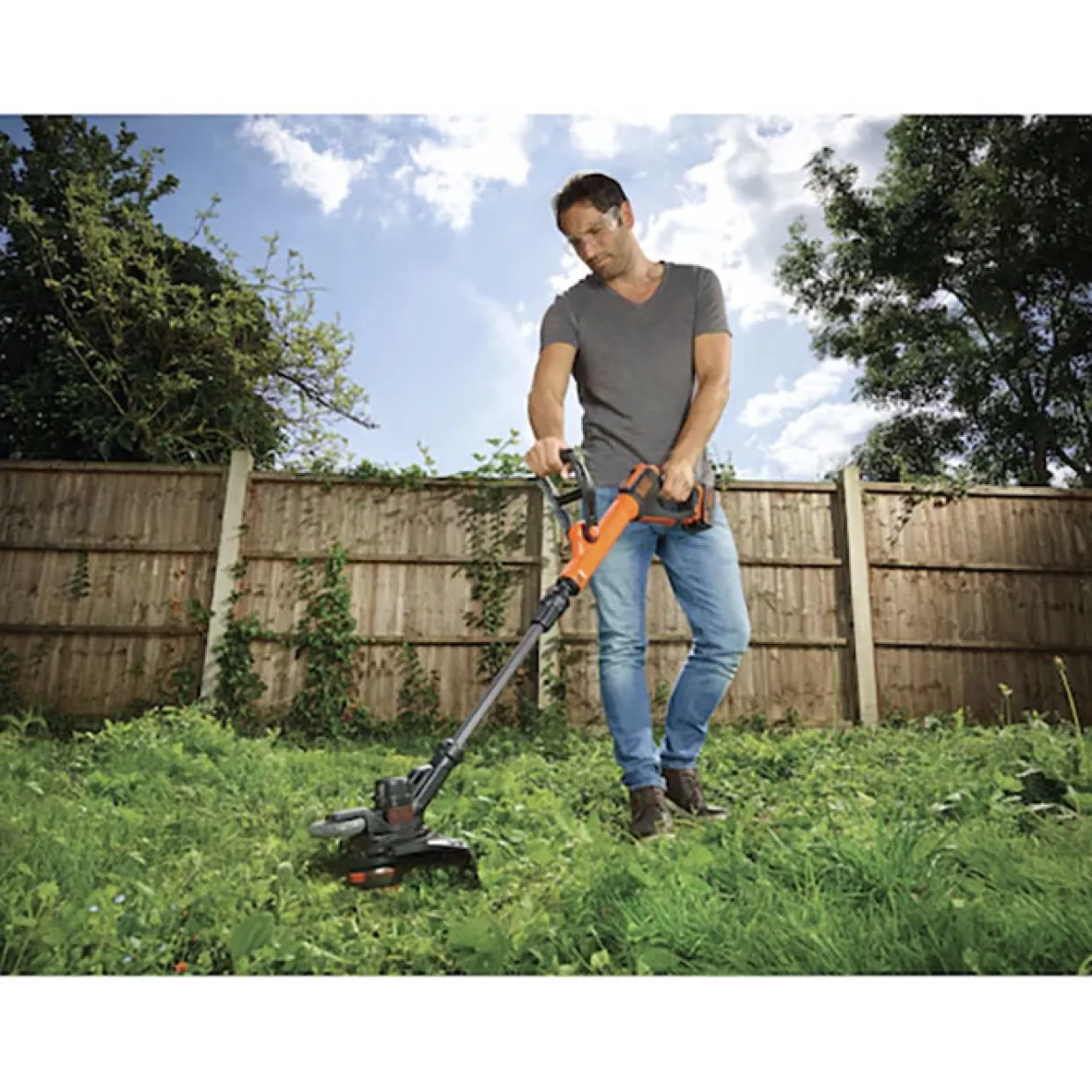 Black & Decker STC1840EPC 18V 4 0Ah 28Cm
