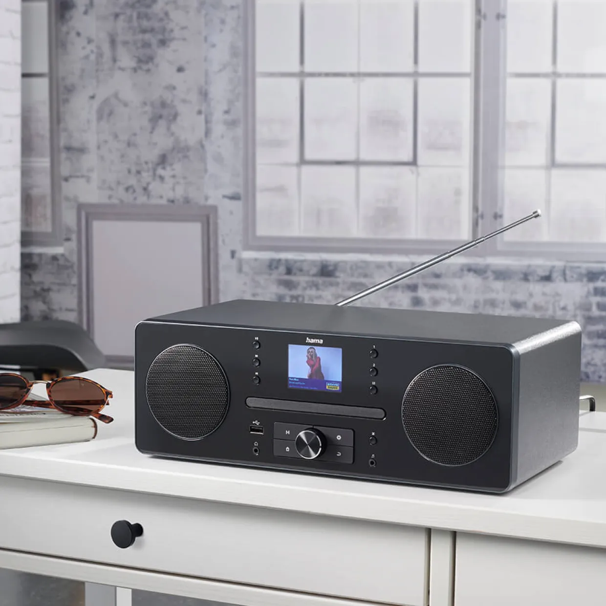 FM/DAB+/CD/BT Internetradio DIR1570CBT