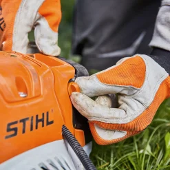 FS 131 inkl Sele och Tre Skärutrustningar
