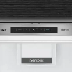 iQ500 KI81RAFE1 med LED-belysning och SuperCooling-teknik