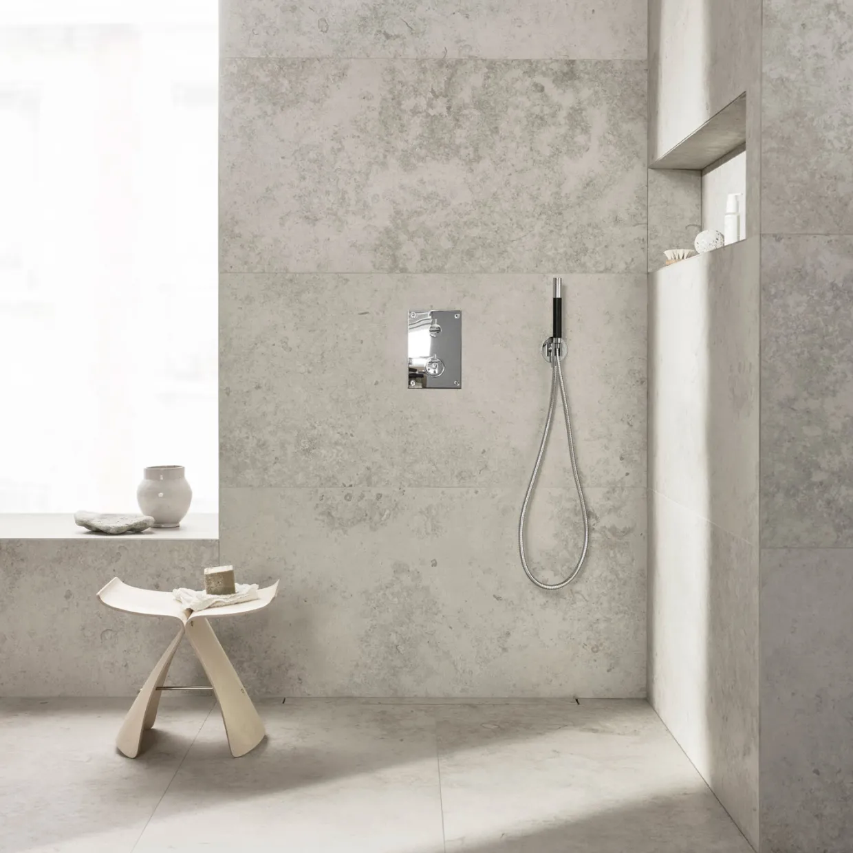 J66 J Jura Select Ivory Honed 60x60 cm