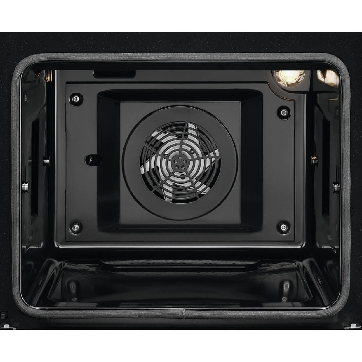 LKI64001NW med Hob2Hood och Smarta Funktioner