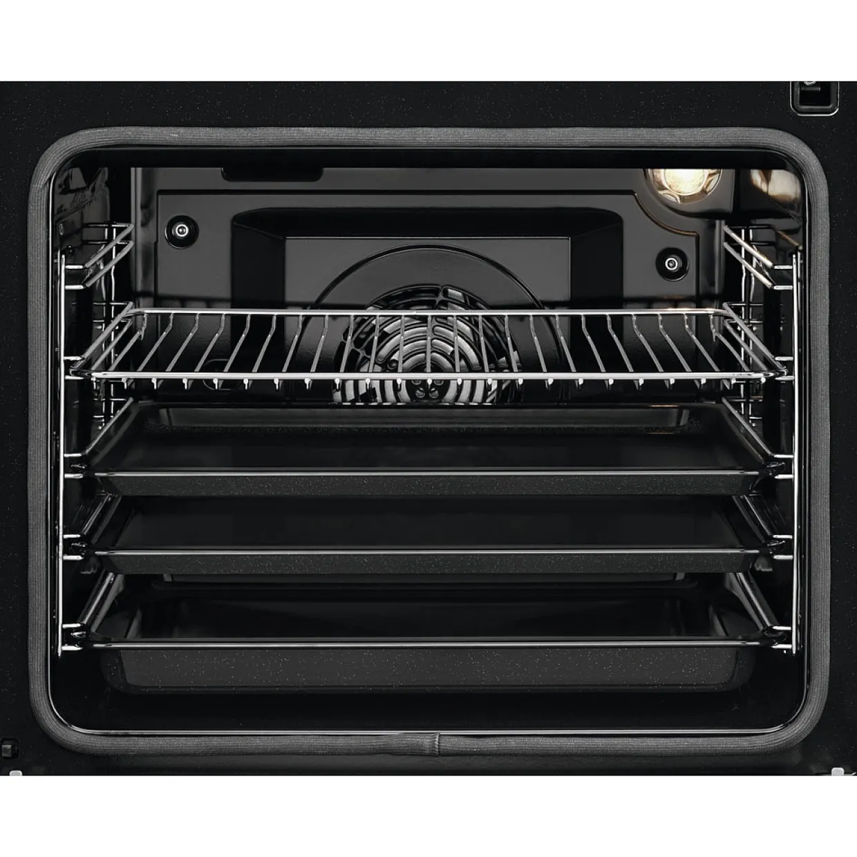 LKI64001NW med Hob2Hood och Smarta Funktioner