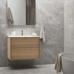 M66 Marais Light Grey 60x60 cm