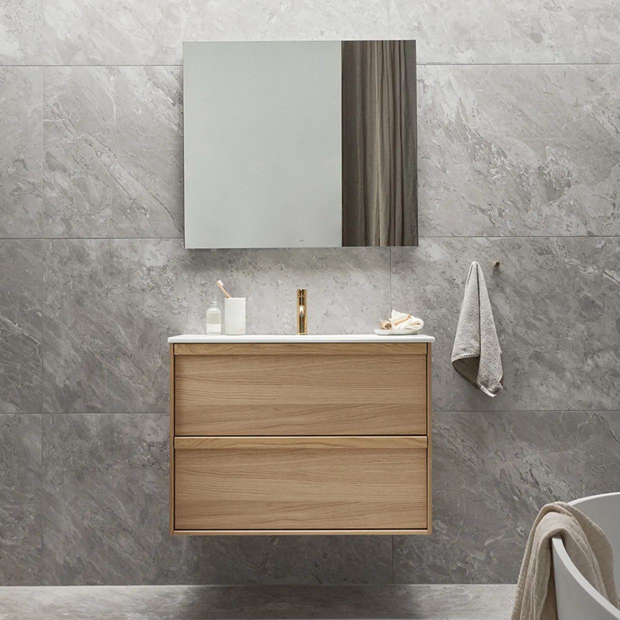 M66 Marais Light Grey 60x60 cm