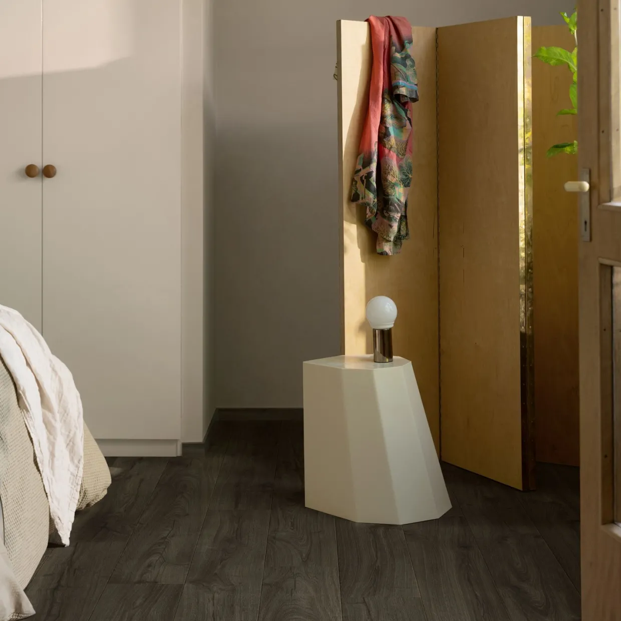Modern Plank 4V - Black Pepper Oak