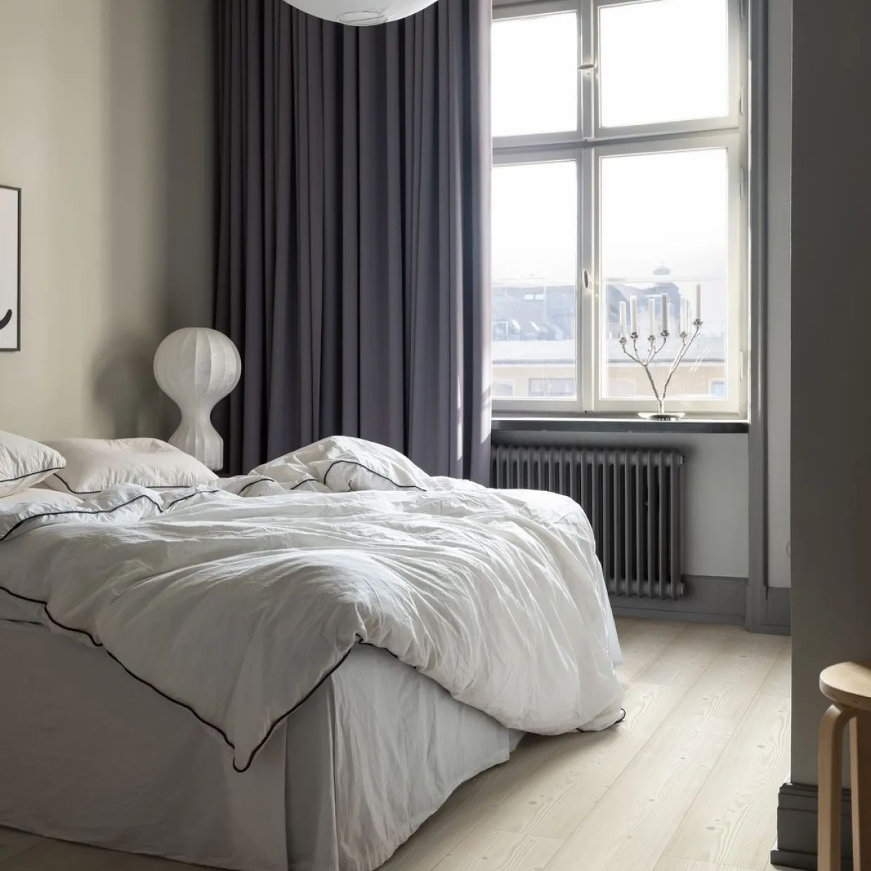 Modern Plank 4V - Brushed White Pine