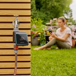50 m Premiumpaket För Buskar & Häckar med Vattenfördelare & Bevattningsdator