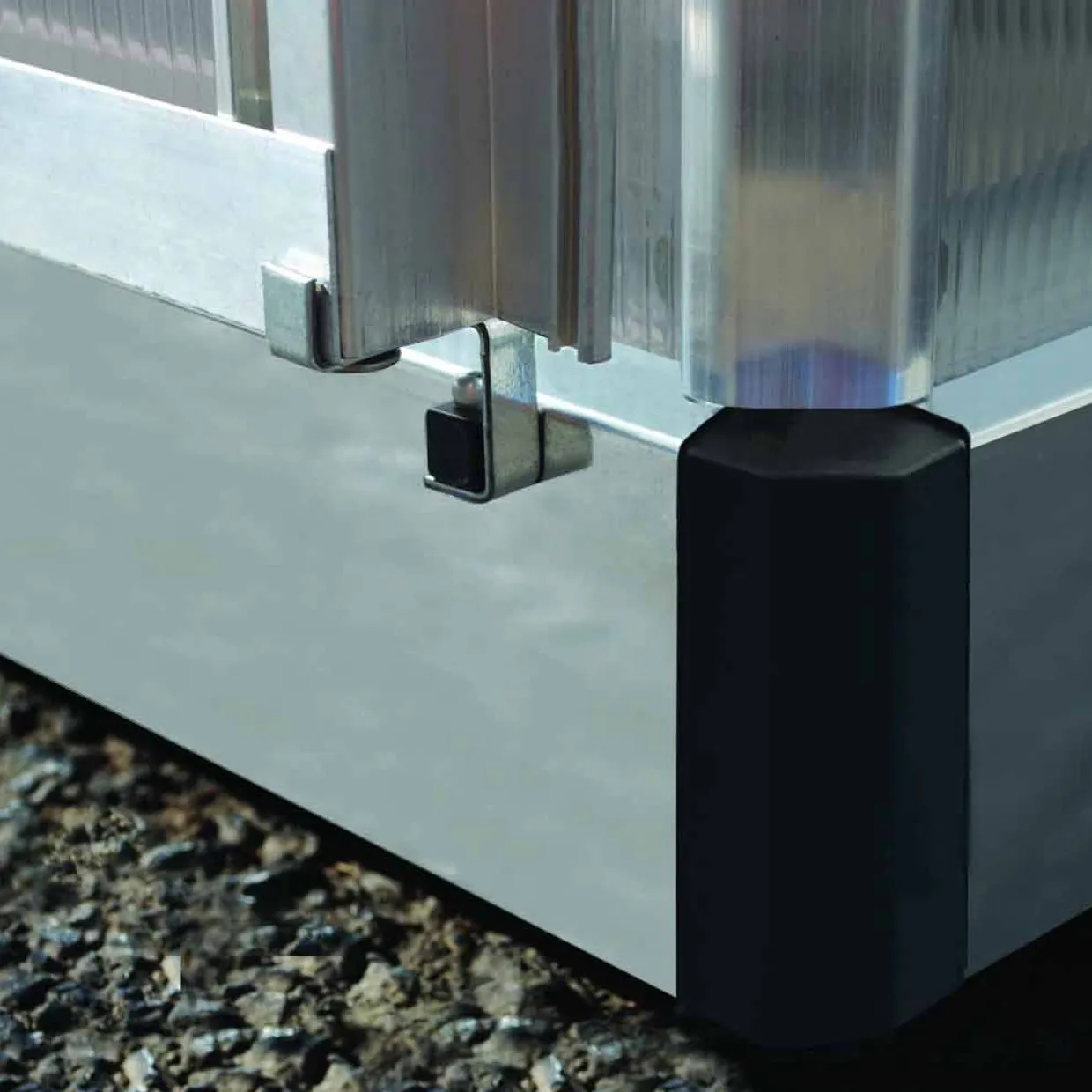 Multi Line Mythos Aluminiumram med UV-Skyddat Polykarbonatglas, 5.7 m²