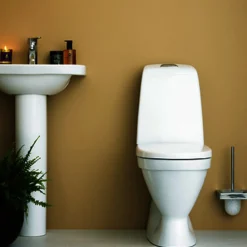 Nautic 1500 Hygienic Flush för Limning