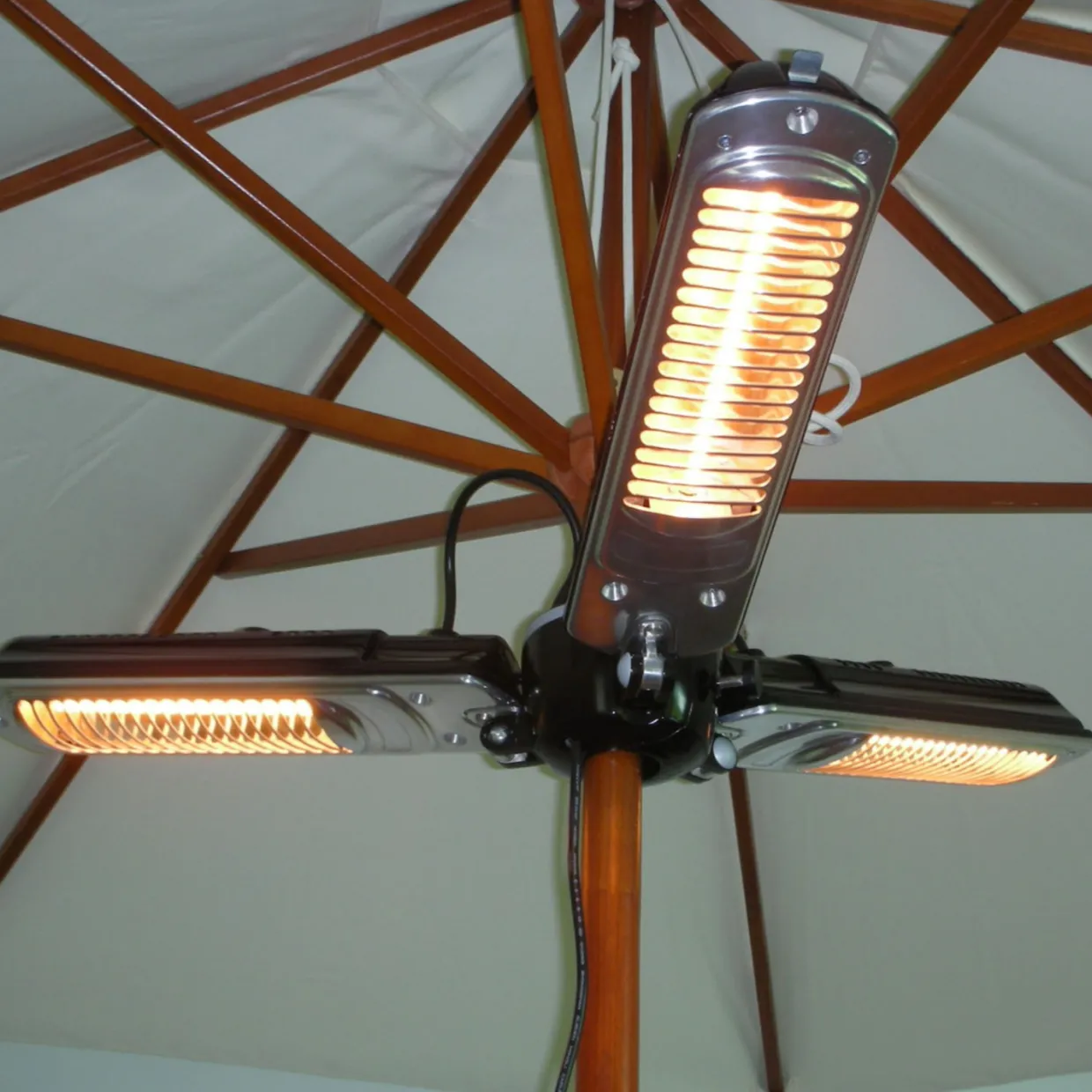 Parasoll Terrassvärmare, Svart Hängande Modell med 2000W Effekt