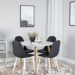 Plaza med 4st Polar Stolar