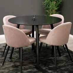 Plaza med 4st Velvet Stolar
