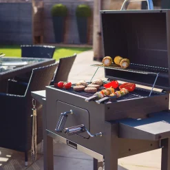 Tennessee Broiler Grilltunna med Fällbara Sidobord & Integrerad Termometer