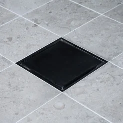 Tile in Frame 147 Svart