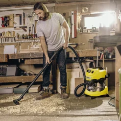 WD 4 P S V Våt-/Torrsugare med Blåsfunktion 20L 1000W
